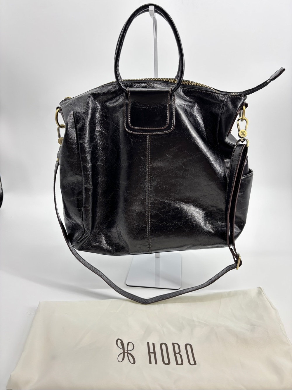 Hobo Large Black Leather Shelia Purse